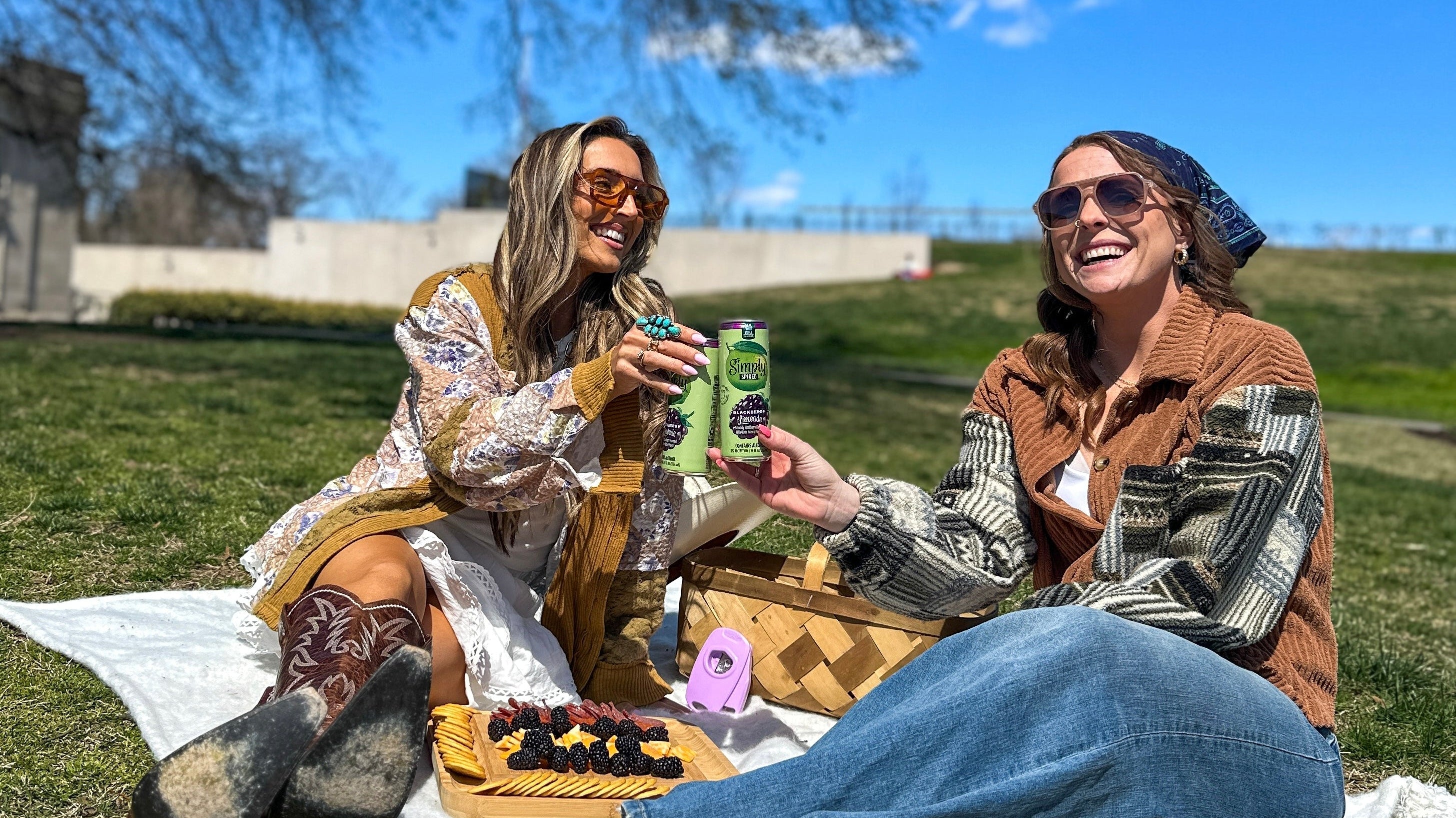 Brunch in a Can: Easy, Elegant Mother’s Day Cocktails with Draft Top