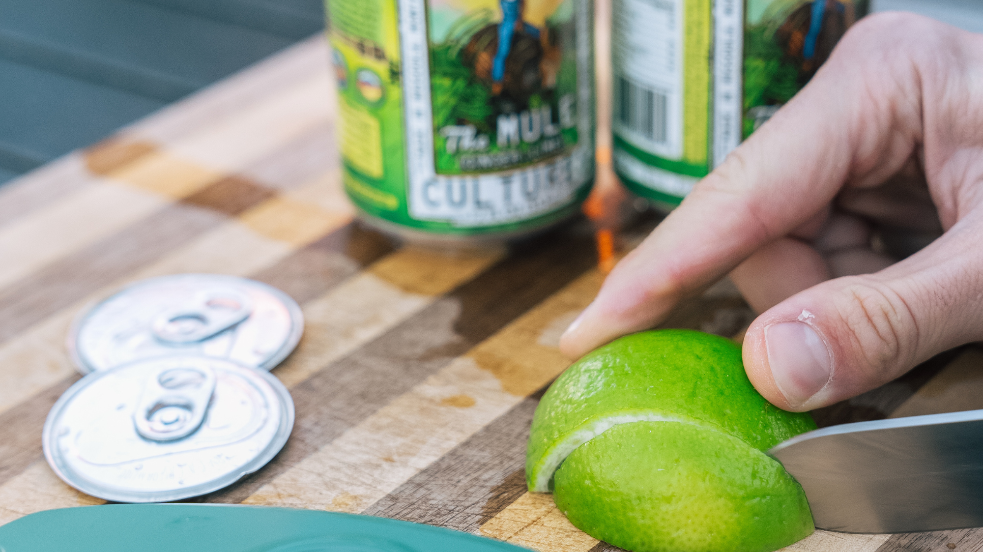 Why Decanting Your Canned Drinks with a Can Cutter Machine is a Game Changer