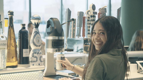 Bartender standing next to the DT
Pro commercial product